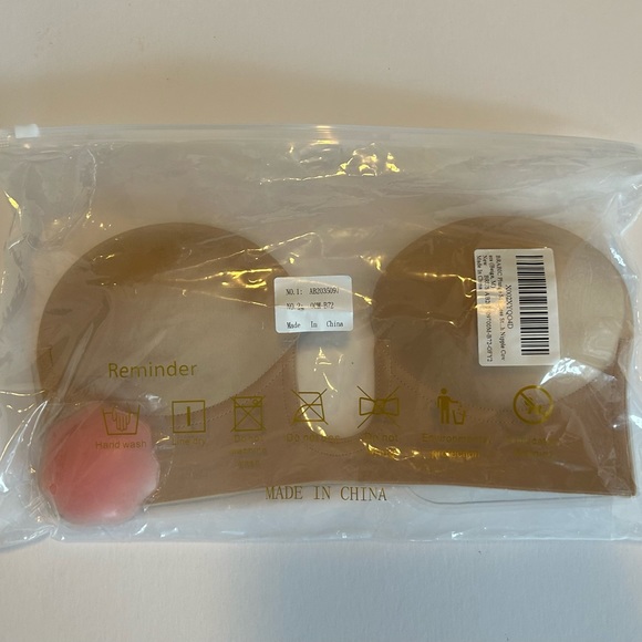 Strapless Backless Nude Bra - Picture 8 of 8